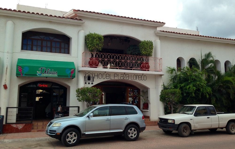 Hotel Plaza Loreto Centro Historico Exterior photo