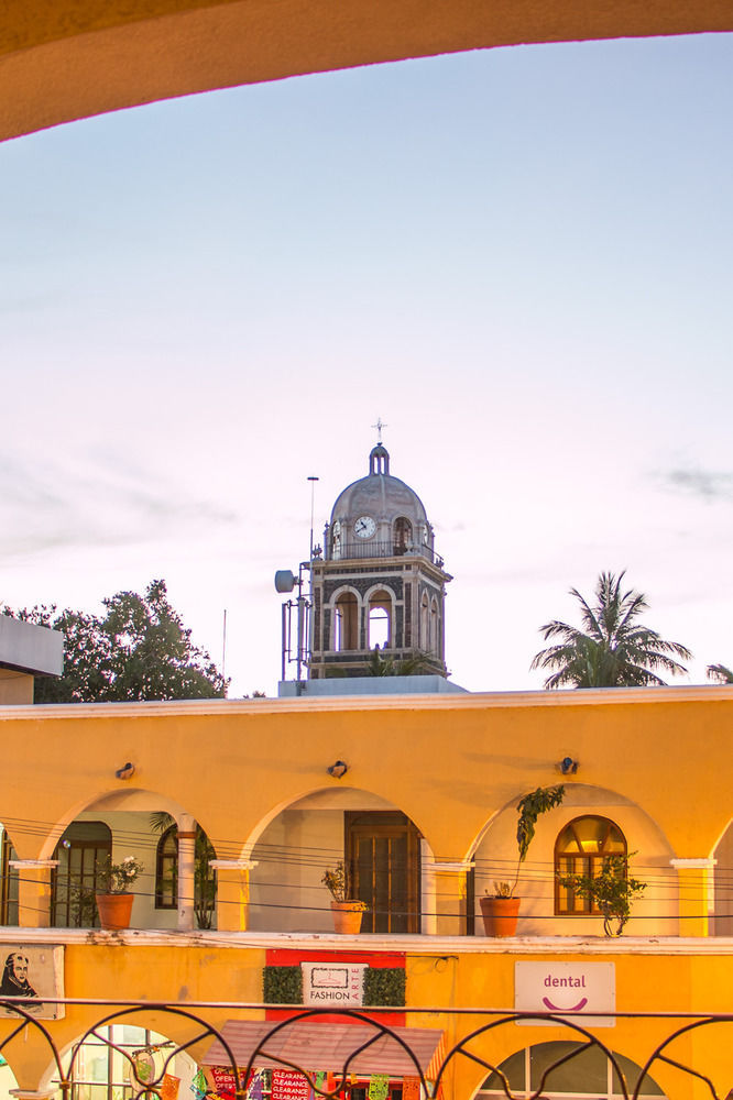 Hotel Plaza Loreto Centro Historico Exterior photo